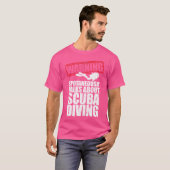 自警告動的にスキューバダイビングについて語る Tシャツ (正面フル)