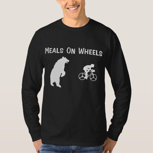 自転車おもしろいの乗り手の食事を追いかけるクマ Tシャツ (正面)