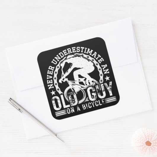 自転車で老人を甘く見てはいけないおもしろい スクエアシール (封筒)