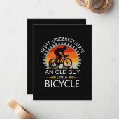 自転車で老人を過小評価してはいけない ノートカード (正面/裏面インサイチュ)