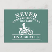 自転車で老婦人を甘く見てはいけない シーズンポストカード (正面)