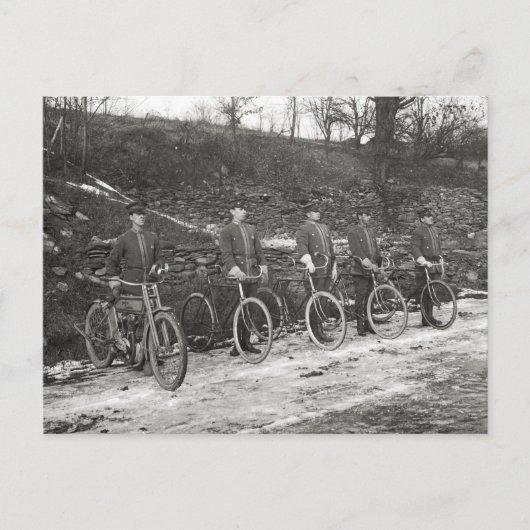 自転車とオートバイの警察官、1915年。ヴィンテージ写真 ポストカード (正面)