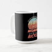 自転車に乗った女性 コーヒーマグカップ (正面左)