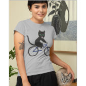 自転車に乗った猫がタキシードを自転車に乗る Tシャツ