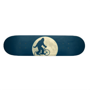 自転車に乗った青い月のスカッチ スケートボード