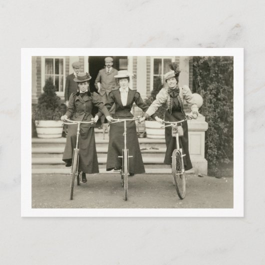自転車に乗った3人の女性、1900年代初期(写真つき) ポストカード (正面)