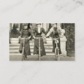 自転車に乗った3人の女性、1900年代初期 名刺 (正面)