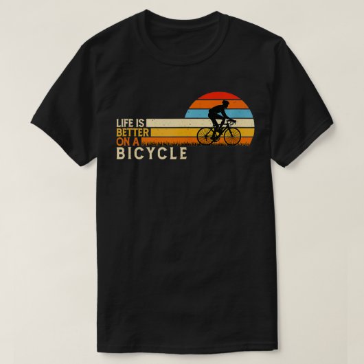 自転車に乗るヴィンテージレトロスタイルライフは良い Tシャツ (デザイン正面)