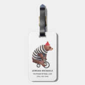 自転車のおもしろいくまは|あなたの名前を加えます ラゲッジタグ (裏面縦)