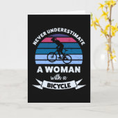 自転車のお母さんおもしろいギフトの奥さん カード (黄色い花)