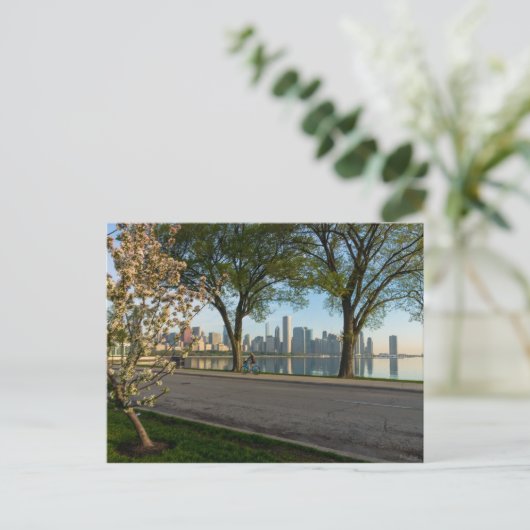 自転車の乗り降ろし連帯はがき ポストカード (スタンド正面)