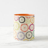 自転車の車輪 ツートーンマグカップ (中央)