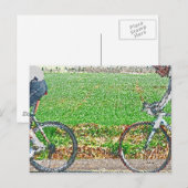 自転車アート、2サイクリストと緑の背景 ポストカード (正面/裏面)