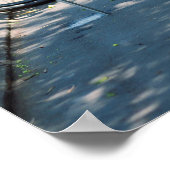 自転車エレガントと花を自然に持つ女性 ポスター (角)