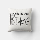 自転車パーツから作られたトレイルBIKEに乗る クッション (裏面)