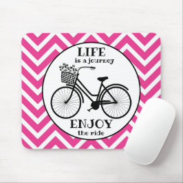 自転車楽しむのピンクのシェブロン引用文 マウスパッド