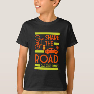 自転車用道路の安全性 Tシャツ