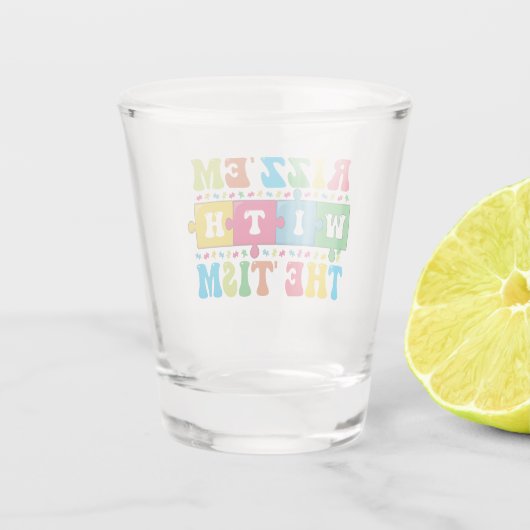 自閉症おもしろいの意識が悪夢に満ちている ショットグラス (裏面)