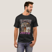 自閉症でゲイの面白い猫ミームの海賊版グラフィック Tシャツ (正面フル)