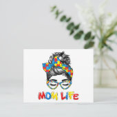 自閉症に対する意識母と生活のシャツの女性 ポストカード (スタンド正面)