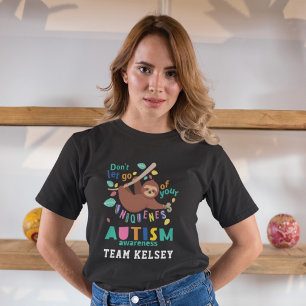 自閉症に対する独自性の認識を維持する Tシャツ