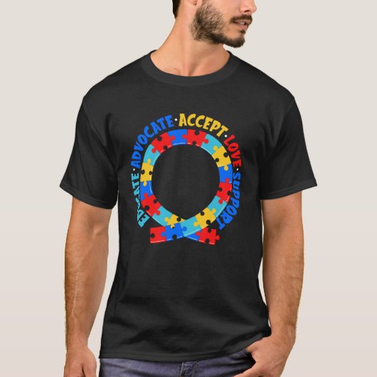 自閉症に対する自閉症啓発を教育Mom D Tシャツ (正面)