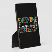 自閉症に対する認識すべての人のコミュニケーションが異なる フォトプラーク (側面)