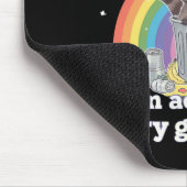 自閉症のラクーンとは格闘しなおもしろいい マウスパッド (コーナー)