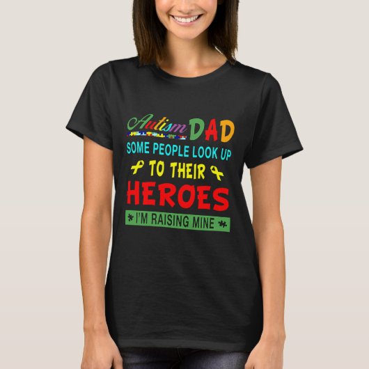 自閉症の人は英雄を尊敬する Tシャツ (正面)