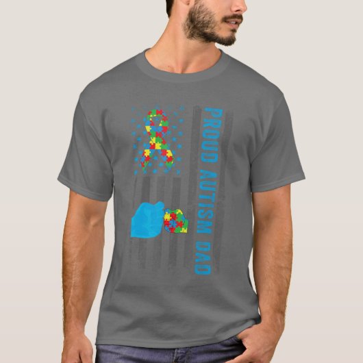 自閉症の父を誇りに思うアメリカ国旗USA自閉症啓発 Tシャツ (正面)