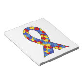 自閉症の認識度のリボン ノートパッド (アングル)