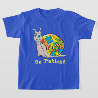 自閉症カタツムリ – 編集可能なキャプション Tシャツ
