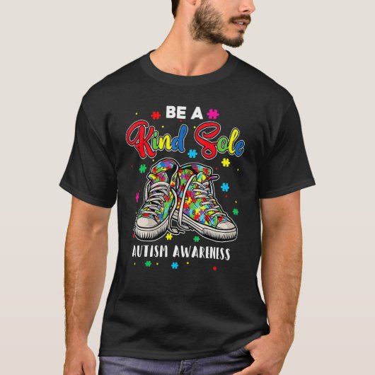 自閉症カッコいい意識は唯一の優しい虹の忍び込み Tシャツ (正面)