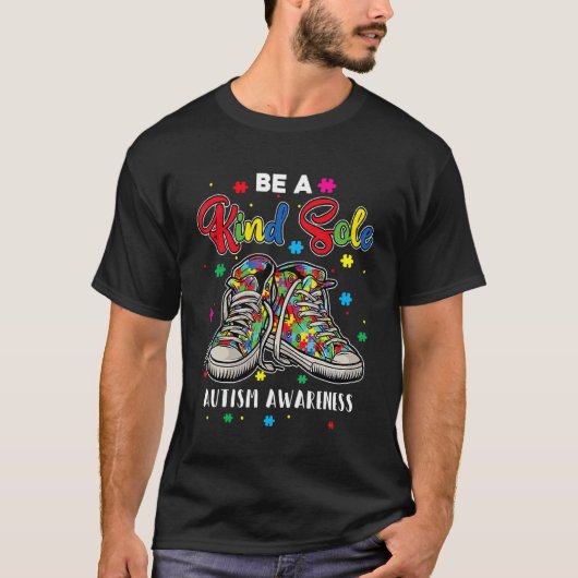 自閉症カッコいい意識は唯一の優しい虹の忍び込み Tシャツ (正面)