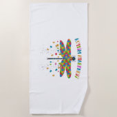 自閉症カラフル意識の日のためのトンボ ビーチタオル (正面)