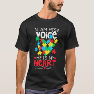 自閉症パズルピースハート私は彼の声の女性のA Tシャツ