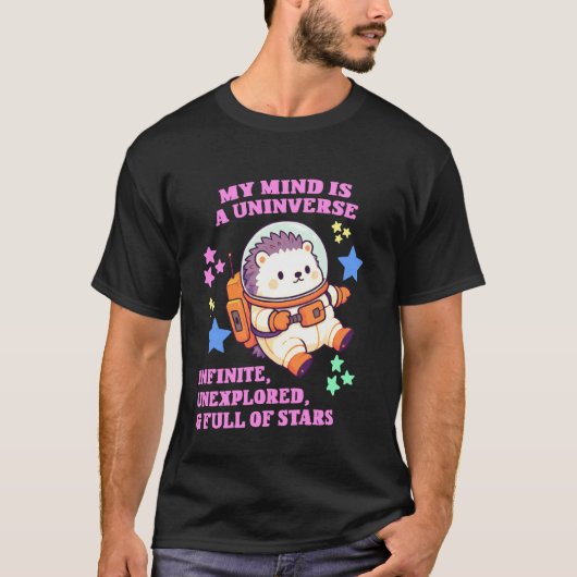 自閉症プライド ハリネズミ 宇宙飛行士- ちびハリネズミ Tシャツ (正面)