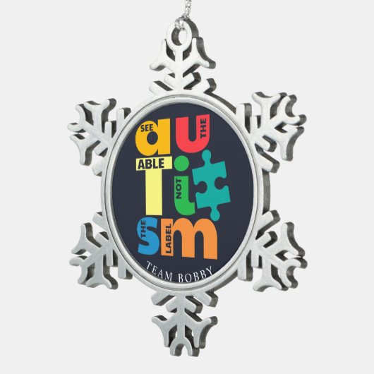 自閉症啓発キャンペーンを見る スノーフレークピューターオーナメント (右)