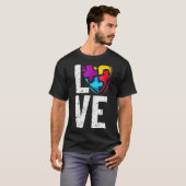 自閉症啓発パズル 愛を聴くハート 自閉症の子 Tシャツ (正面フル)