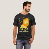 自閉症啓発 ライオン パズル ピース Tシャツ (正面フル)