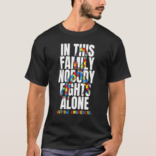 自閉症啓発 リボン ファミリーはひとりで闘わないTシャツ Tシャツ (正面)