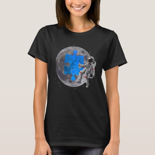 自閉症啓発 外宇宙 宇宙飛行士 パズルのピース Tシャツ (正面)