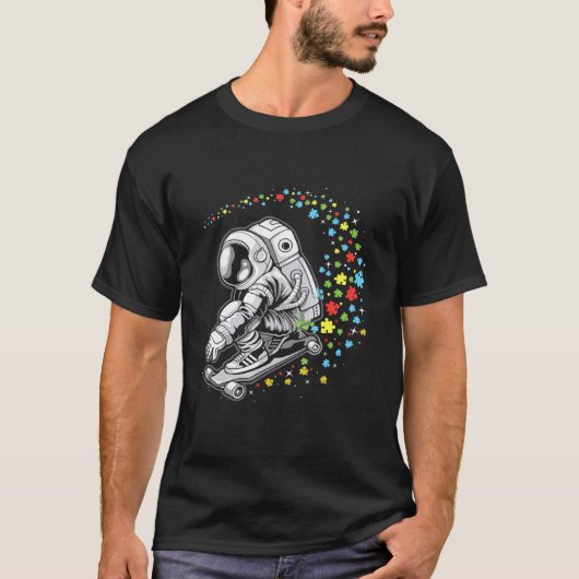 自閉症啓発 宇宙飛行士 スケートボード スペースマン スカ Tシャツ (正面)