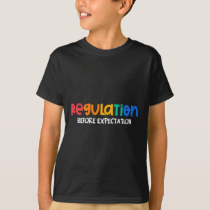 自閉症意識の期待前の規制モン Tシャツ