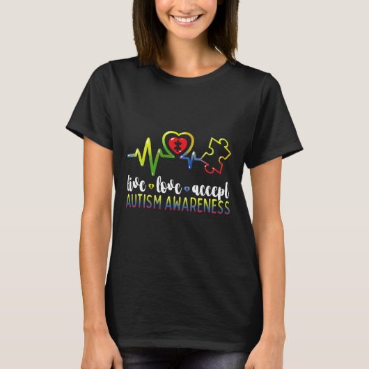 自閉症意識を受け入れる生きた愛 Tシャツ (正面)