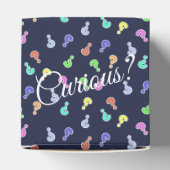 興味ある?質問カラフルマークのギフト特典ボックス フェイバーボックス (上部)