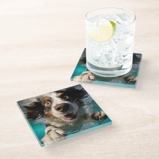 興奮した犬の水中スイミングデザイン ガラスコースター