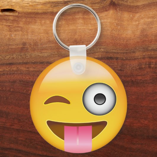 舌を出して目をウィンクする顔絵文字 キーホルダー (正面)