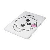 舌を突き出したかわいい白いビコンフリーズ犬 バスマット (アングル)