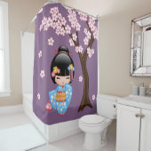舞妓こけしの人形かわいい芸者ガールパープル シャワーカーテン (インサイチュ)